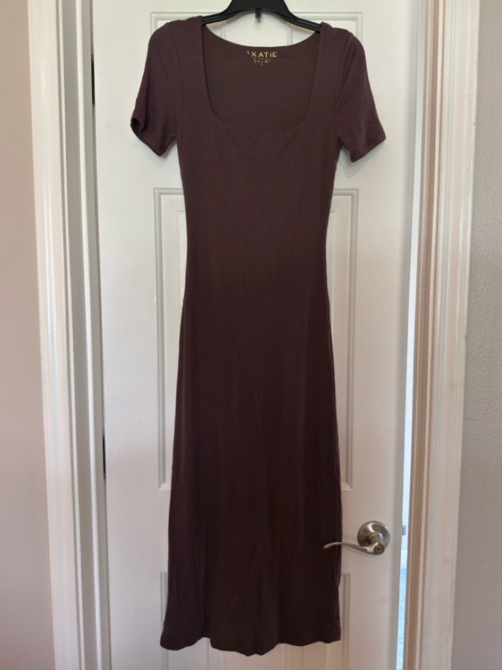 SKATIE Ribbed Short Sleeve MIDI Dress in Brown